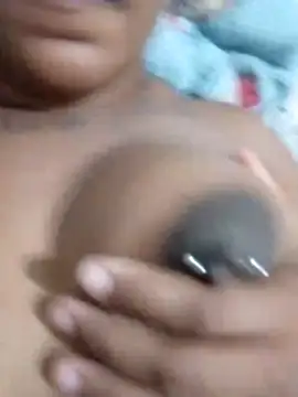 Snapshot of nessinha12 chatting on October 29, 2025, 3:49 am nessinha12 online show from October 29, 2025, 3:49 am