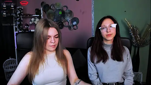 veronica bubble online show from November 30, 2025, 8:20 pm