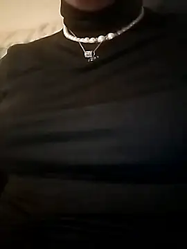 Snapshot of sirenyta33 chatting on March 25, 2026, 6:40 pm sirenyta33 online show from March 25, 2026, 6:40 pm