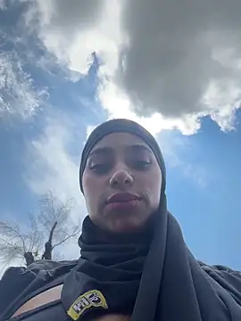 AlannaEvons online show from February 28, 2026, 6:29 pm