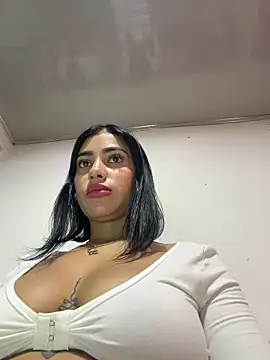 Snapshot of AlannaEvons chatting on May 30, 2026, 8:36 pm AlannaEvons online show from May 30, 2026, 8:36 pm