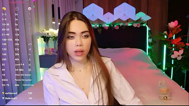 MimiFors online show from November 26, 2025, 4:40 pm