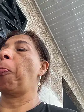 maleja23 online show from November 8, 2025, 10:24 pm