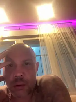 gitanomadrid online show from June 6, 2026, 11:21 pm