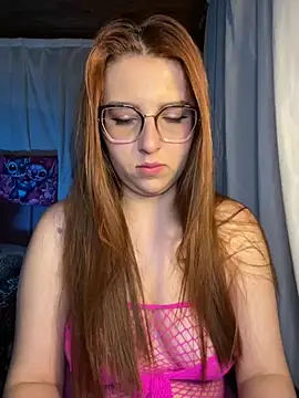 Snapshot of CoraVibes chatting on February 18, 2026, 12:23 pm CoraVibes online show from February 18, 2026, 12:23 pm