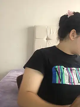 Snapshot of Kuromy_x chatting on February 27, 2026, 2:50 pm Kuromy x online show from February 27, 2026, 2:50 pm