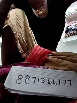 Snapshot of Radha8080 chatting on September 11, 2025, 11:05 pm Radha8080 online show from September 11, 2025, 11:05 pm