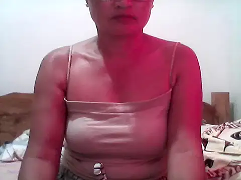 nathalie0045 online show from October 31, 2025, 1:35 am