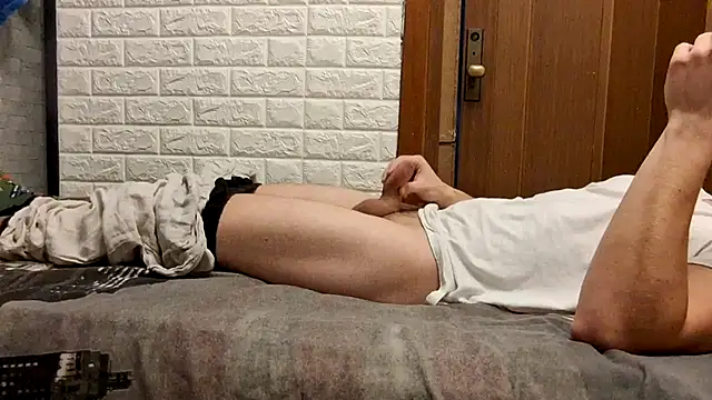 thelion0508 online show from September 24, 2025, 5:25 am