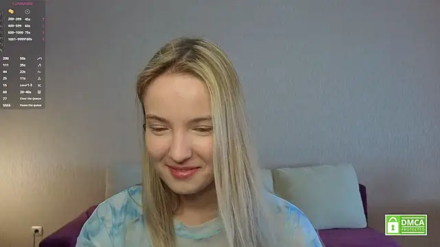 HongTomczak online show from July 6, 2026, 6:42 am