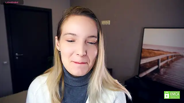 HongTomczak online show from October 4, 2025, 7:32 am