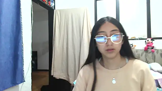 Snapshot of Nanilux chatting on October 7, 2025, 1:06 am Nanilux online show from October 7, 2025, 1:06 am