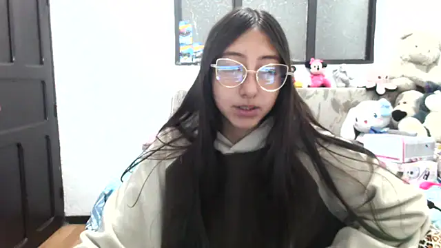 Snapshot of Nanilux chatting on September 28, 2025, 7:10 pm Nanilux online show from September 28, 2025, 7:10 pm