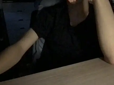 Snapshot of milkis024680 chatting on September 22, 2025, 4:35 pm milkis024680 online show from September 22, 2025, 4:35 pm