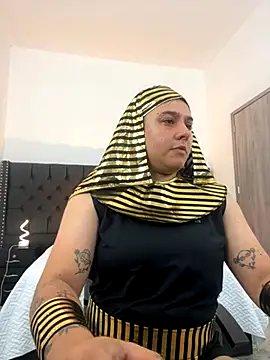 IanGilbert online show from October 30, 2025, 9:01 pm