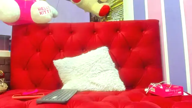 teilor dreamse online show from November 27, 2025, 9:48 pm