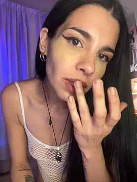 Snapshot of IaraStone chatting on October 12, 2025, 4:03 am IaraStone online show from October 12, 2025, 4:03 am