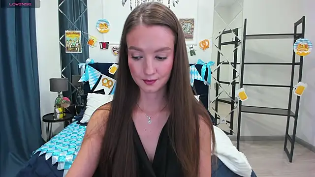 LoraSunnyy online show from October 3, 2025, 8:16 am