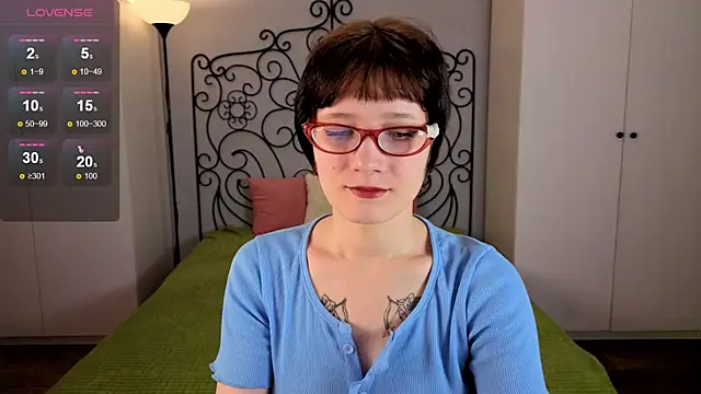 Snapshot of oliviafairy1 chatting on October 20, 2025, 5:02 pm oliviafairy1 online show from October 20, 2025, 5:02 pm