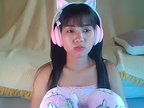 AnnewithanE online show from September 24, 2025, 8:10 am