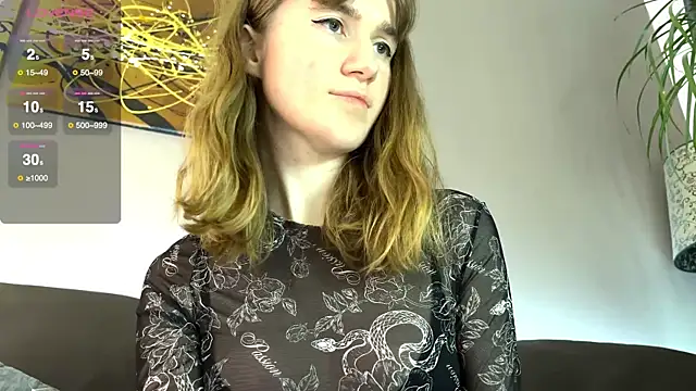 velina   online show from November 1, 2025, 3:50 pm