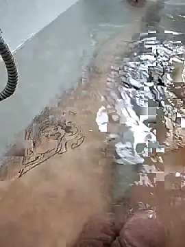 Ericketaurore online show from September 14, 2025, 2:17 pm