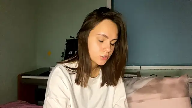 Snapshot of RayeBaj chatting on September 18, 2025, 4:32 pm RayeBaj online show from September 18, 2025, 4:32 pm