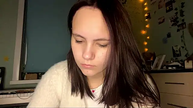 Snapshot of RayeBaj chatting on October 8, 2025, 5:46 pm RayeBaj online show from October 8, 2025, 5:46 pm