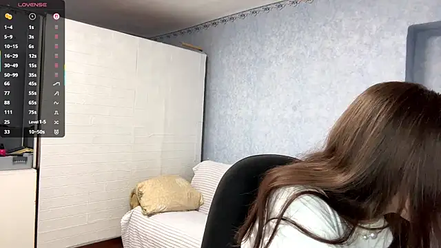 Lia rise online show from December 19, 2025, 3:03 pm