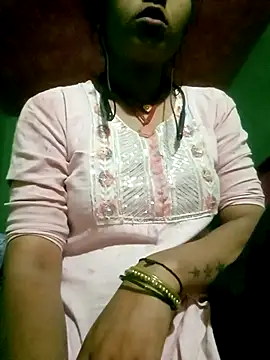 Snapshot of Hot_tin74 chatting on October 25, 2025, 4:40 pm Hot tin74 online show from October 25, 2025, 4:40 pm