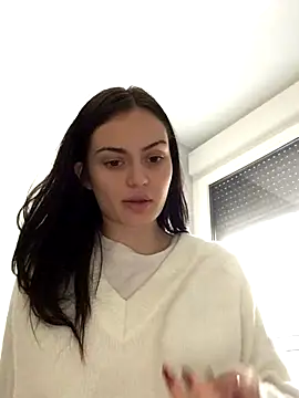 prettylittlefooxy online show from November 7, 2025, 10:31 am