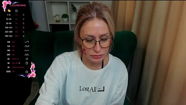 Snapshot of PamellaMurphy chatting on February 7, 2026, 4:31 am PamellaMurphy online show from February 7, 2026, 4:31 am