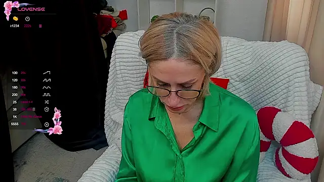 Snapshot of PamellaMurphy chatting on February 24, 2026, 6:14 am PamellaMurphy online show from February 24, 2026, 6:14 am