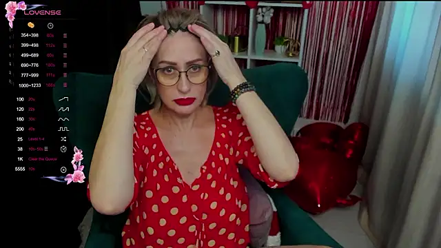 Snapshot of PamellaMurphy chatting on February 13, 2026, 4:01 am PamellaMurphy online show from February 13, 2026, 4:01 am