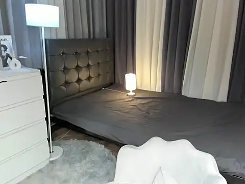 Blaire Samantha online show from October 6, 2025, 10:38 am