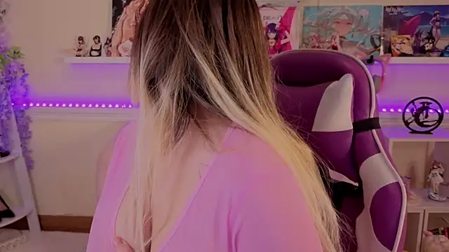 Sonia Meow online show from November 14, 2025, 6:39 am