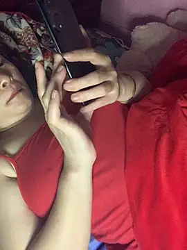 Star-sweet online show from November 12, 2025, 8:12 pm