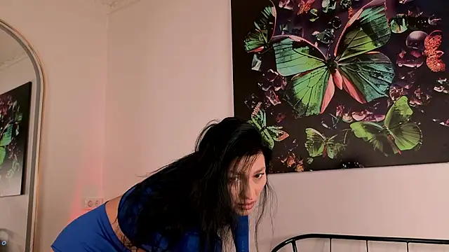 BellaEveX online show from March 5, 2026, 7:49 am