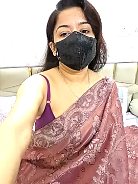 Snapshot of Jenny1401 chatting on November 14, 2025, 4:32 pm Jenny1401 online show from November 14, 2025, 4:32 pm