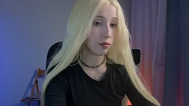 Snapshot of YukiMisa chatting on May 31, 2026, 6:53 pm YukiMisa online show from May 31, 2026, 6:53 pm