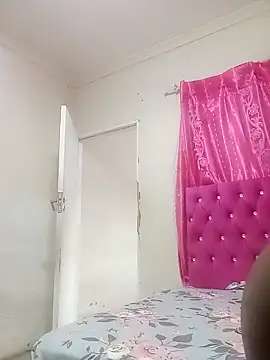 SexyBootie online show from December 16, 2025, 1:15 pm