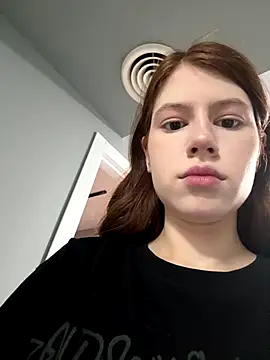 CarolaineMyers online show from October 7, 2025, 4:08 pm