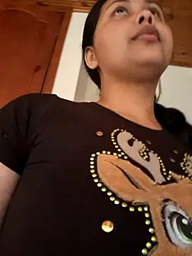Snapshot of Alessandraa- chatting on August 1, 2026, 6:06 pm Alessandraa- online show from August 1, 2026, 6:06 pm