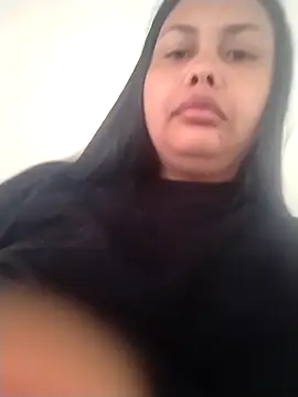 Snapshot of Alessandraa- chatting on June 10, 2026, 2:40 pm Alessandraa- online show from June 10, 2026, 2:40 pm