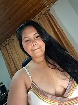 Snapshot of Alessandraa- chatting on July 11, 2026, 2:45 am Alessandraa- online show from July 11, 2026, 2:45 am