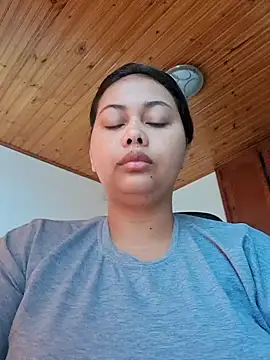 Snapshot of Alessandraa- chatting on July 26, 2026, 1:07 pm Alessandraa- online show from July 26, 2026, 1:07 pm