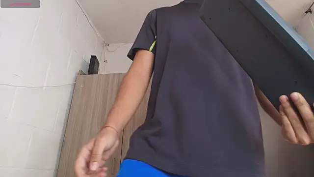 Snapshot of CHR58_ chatting on February 7, 2026, 1:41 pm CHR58 online show from February 7, 2026, 1:41 pm