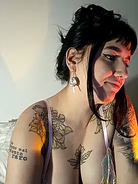 Jinx  x online show from December 21, 2025, 4:36 am