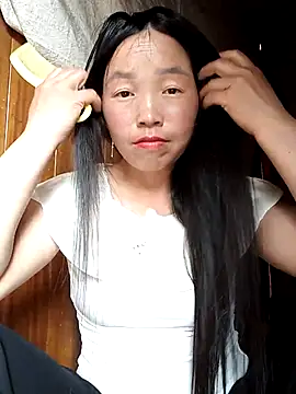 Snapshot of hera-00 chatting on October 10, 2025, 6:36 am hera-00 online show from October 10, 2025, 6:36 am