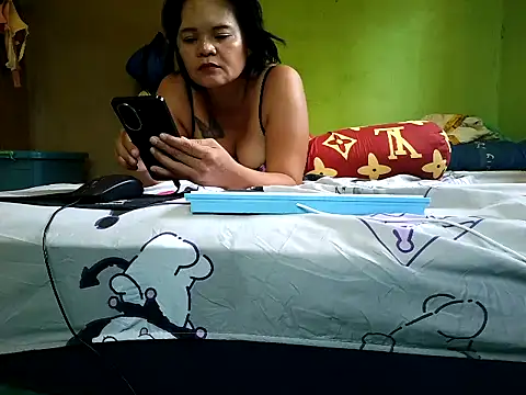 pussywet 08 online show from April 8, 2026, 4:14 am